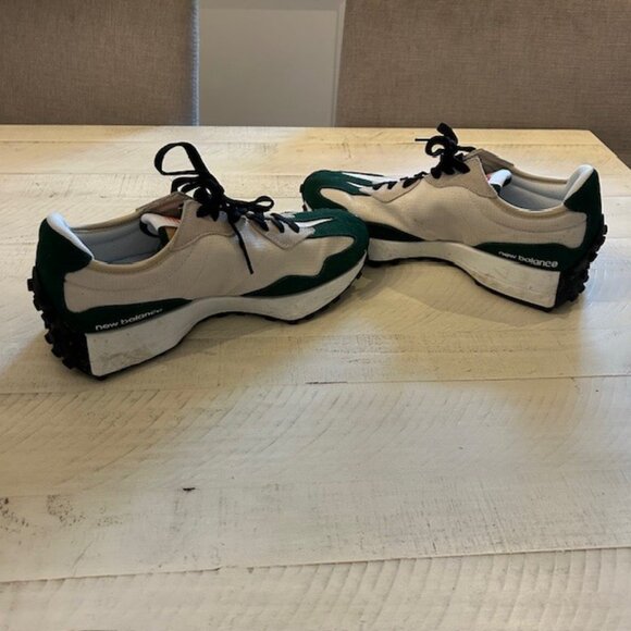 New Balance 327 - Picture 5 of 7